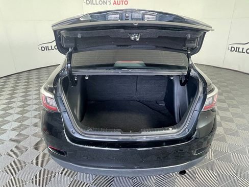 Used 2017 Toyota Yaris iA image 5