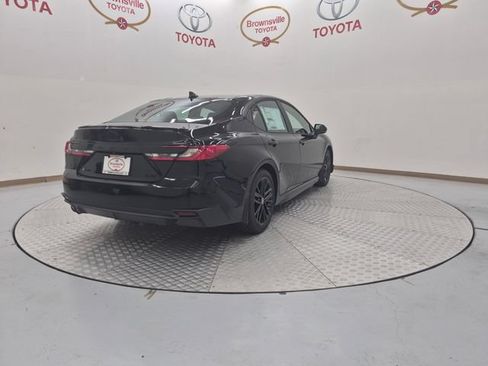 New 2026 Toyota Camry SE FWD image 8