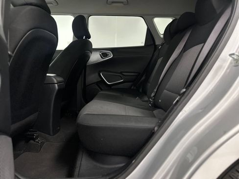 Used 2020 Kia Soul LX FWD image 18