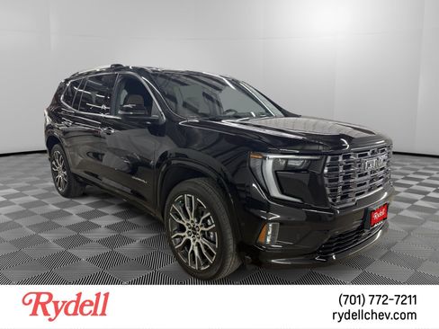 Used 2026 GMC Acadia Denali Ultimate w/ LPO, Floor Liner Package AWD/4WD image 7