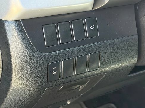 Used 2015 Toyota Highlander XLE FWD image 8