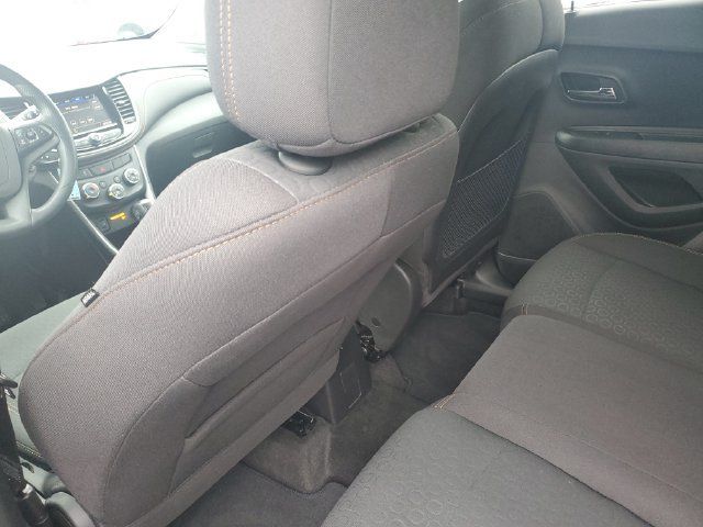 Used 2020 Chevrolet Trax LS w/ Tint and Cruise Package FWD image 13