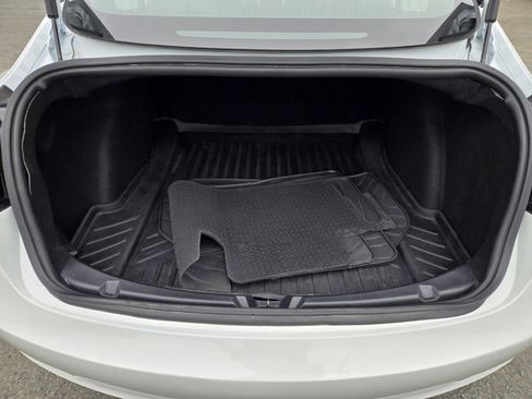 Used 2020 Tesla Model 3 Standard Range Plus RWD image 27