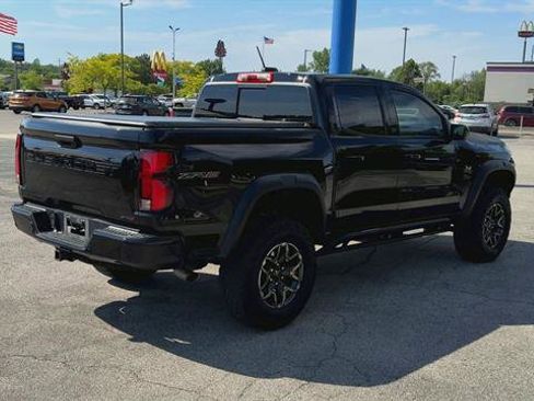 Used 2024 Chevrolet Colorado ZR2 w/ ZR2 Convenience Package III AWD/4WD image 4