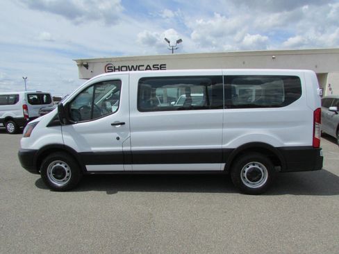 Used 2019 Ford Transit 150 XL RWD image 10