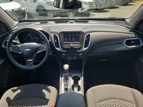 Used 2024 Chevrolet Equinox LT FWD image 16