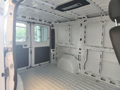 New 2025 RAM ProMaster 1500 w/ Convenience Group FWD image 20