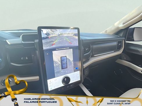 Used 2022 Ford Expedition Platinum image 18