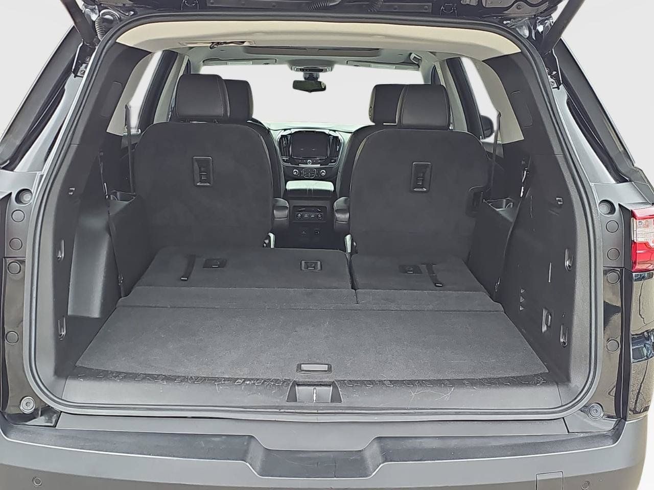 Used 2020 Chevrolet Traverse RS AWD/4WD image 23