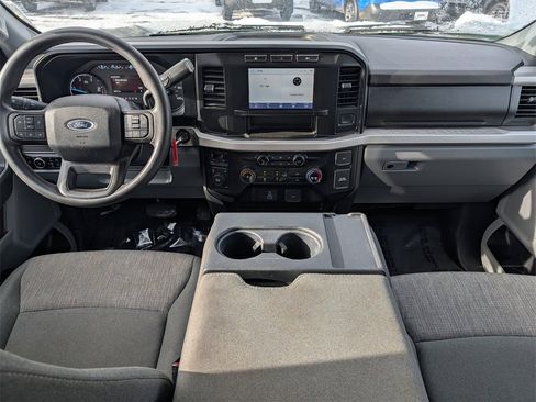 Used 2024 Ford F250 XLT image 14