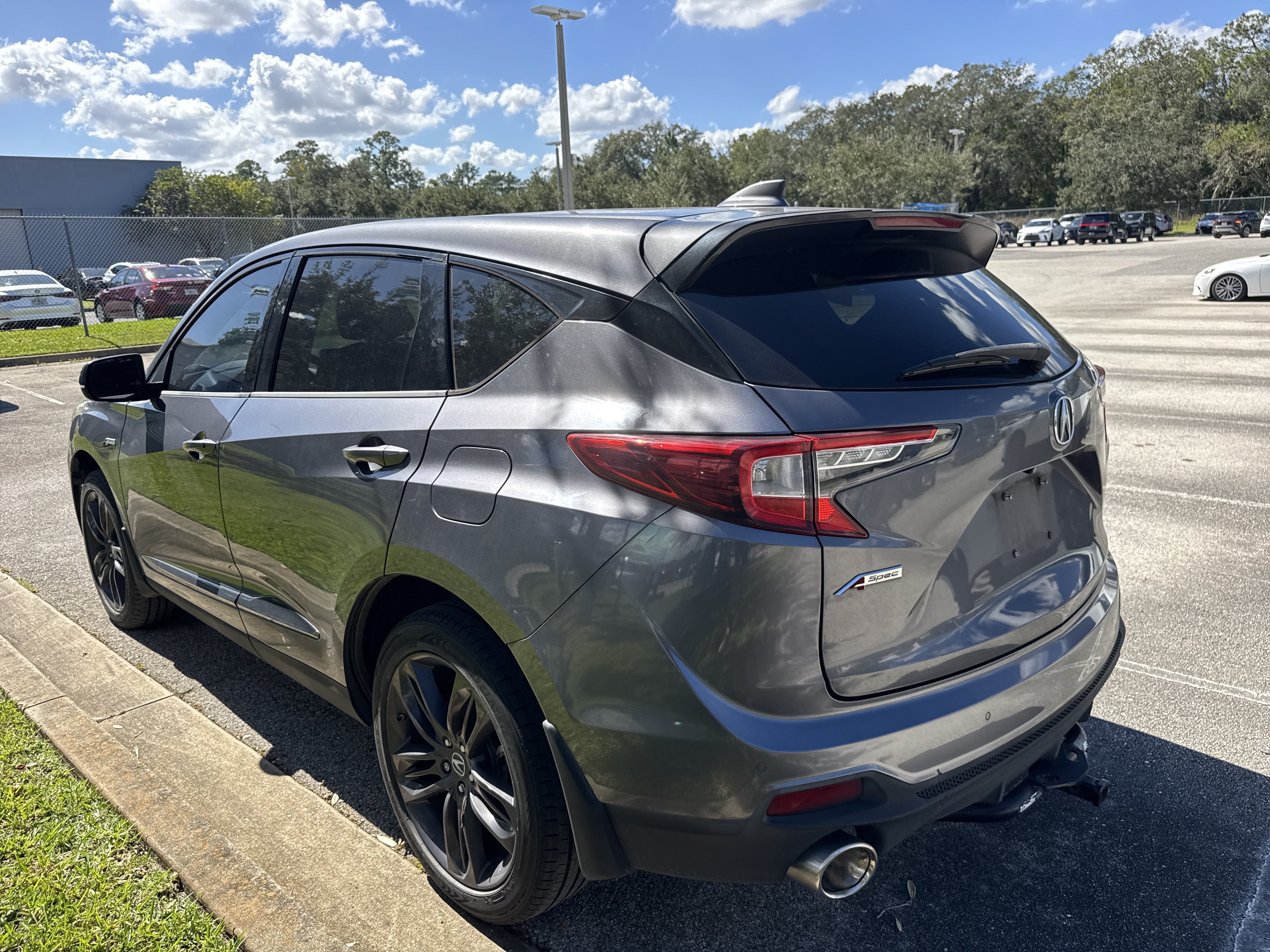 Used 2019 Acura RDX w/ Advance Package FWD image 3