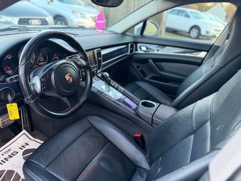 Used 2010 Porsche Panamera 4S image 9