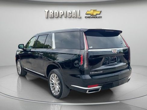 Used 2024 Cadillac Escalade ESV Premium Luxury w/ Performance Package AWD/4WD image 2
