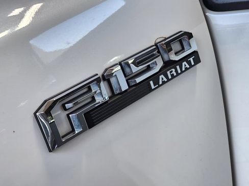 Used 2020 Ford F150 Lariat w/ Equipment Group 502A Luxury AWD/4WD image 10
