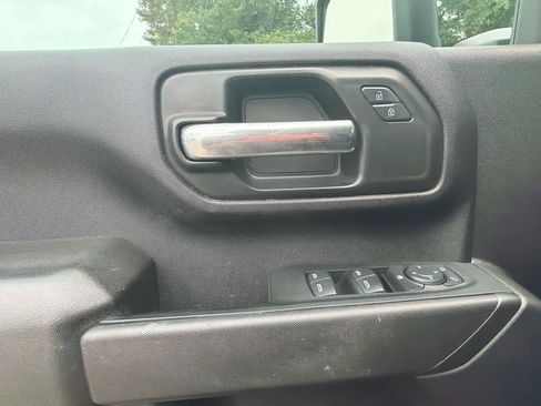 Used 2025 Chevrolet Silverado 2500 Custom w/ Custom Convenience Package AWD/4WD image 19