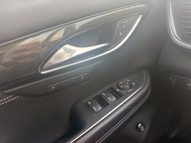 Used 2021 Buick Envision Essence FWD image 13