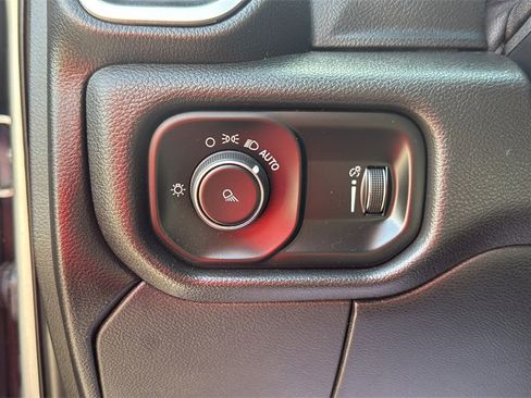 Used 2021 RAM 2500 Big Horn image 18