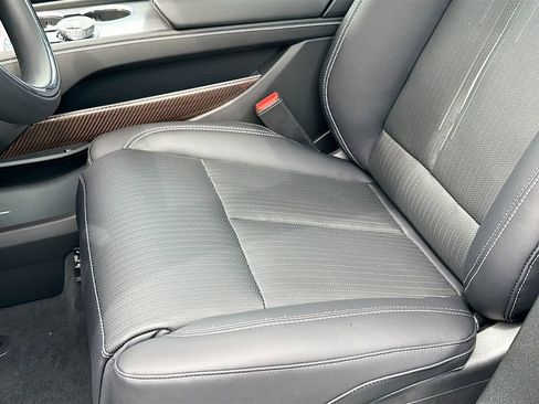 New 2026 Cadillac Vistiq Luxury image 20