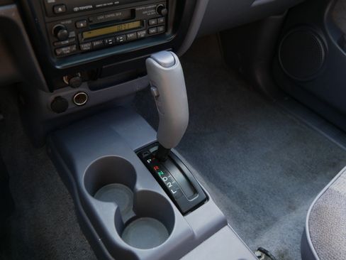 Used 1999 Toyota Tacoma PreRunner RWD image 23