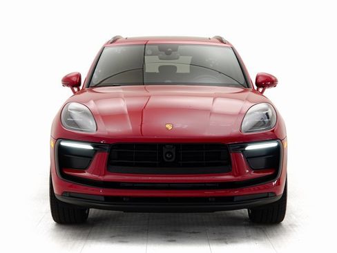New 2025 Porsche Macan image 30