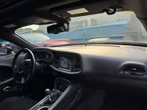 Used 2016 Dodge Challenger R/T Scat Pack RWD image 4