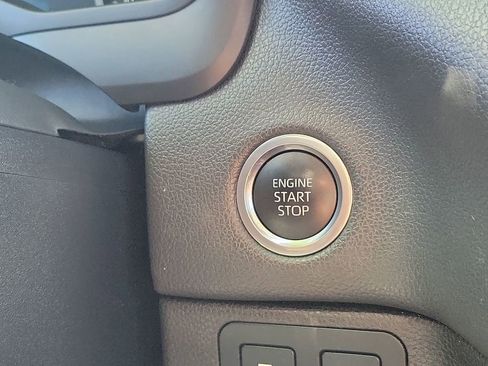 Used 2023 Toyota Tundra Limited image 35