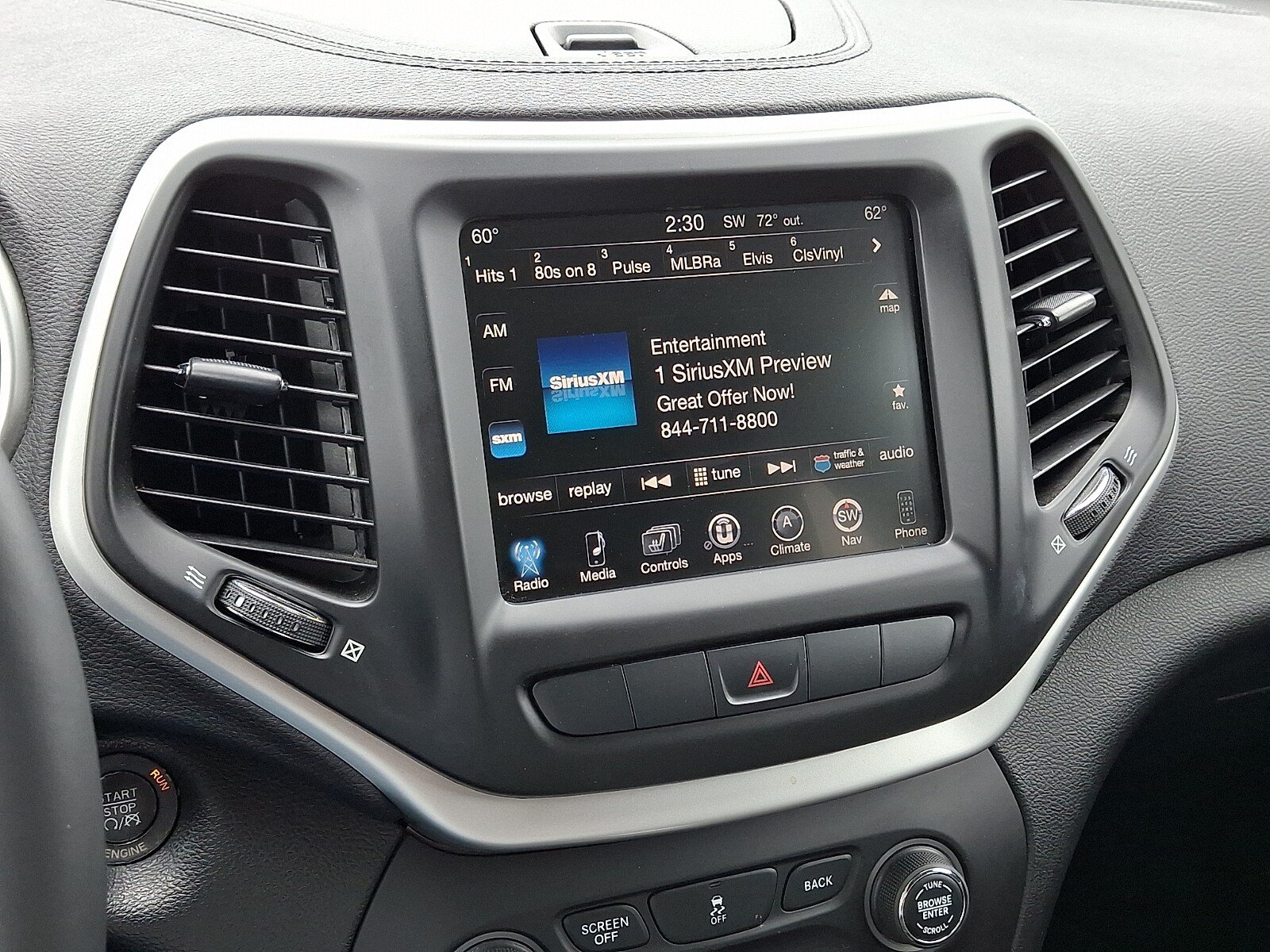 Used 2014 Jeep Cherokee Limited w/ Luxury Group AWD/4WD image 19