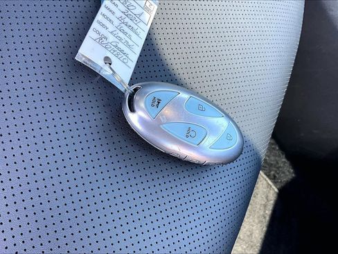 Used 2024 Hyundai Kona Limited FWD image 20