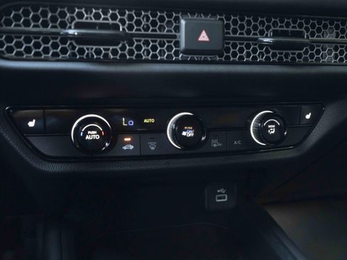 Used 2025 Honda HR-V Sport image 33