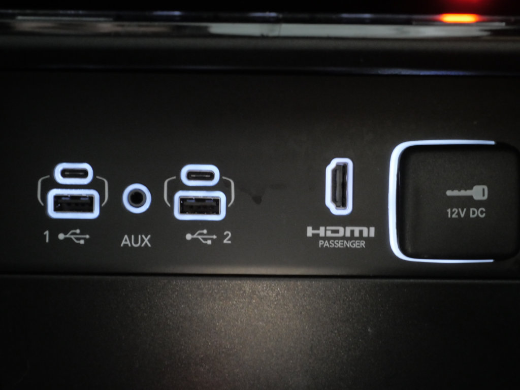 Used 2023 Jeep Grand Cherokee Summit w/ High Altitude Package AWD/4WD image 25
