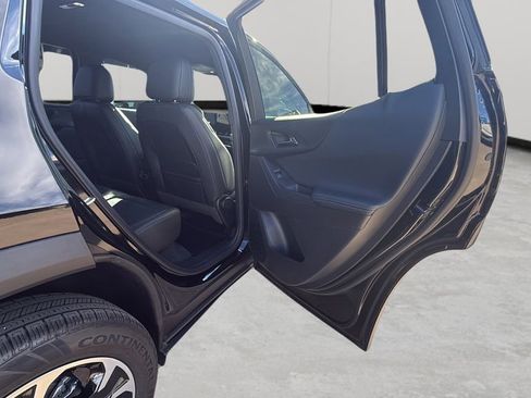 New 2026 Chevrolet Equinox LT w/ Convenience Package II image 48