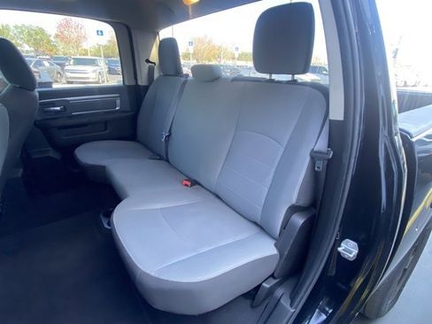 Used 2022 RAM 1500 Classic SLT image 21