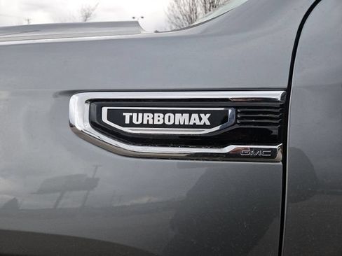 New 2026 GMC Sierra 1500 SLE AWD/4WD image 10