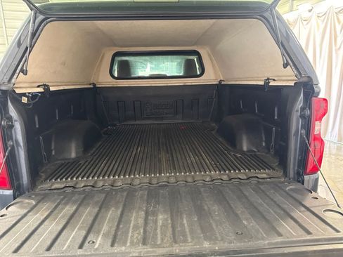 Used 2020 Chevrolet Silverado 1500 LT w/ Convenience Package RWD image 13