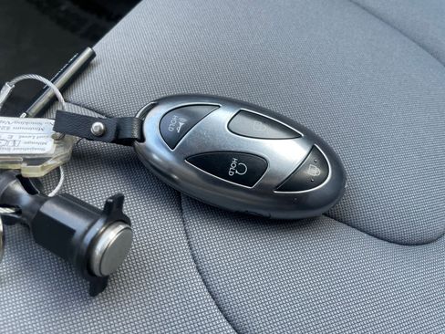 Used 2025 Hyundai Elantra SEL image 22