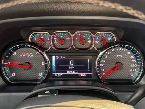 Used 2018 Chevrolet Silverado 2500 LT w/ Midnight Edition AWD/4WD image 25