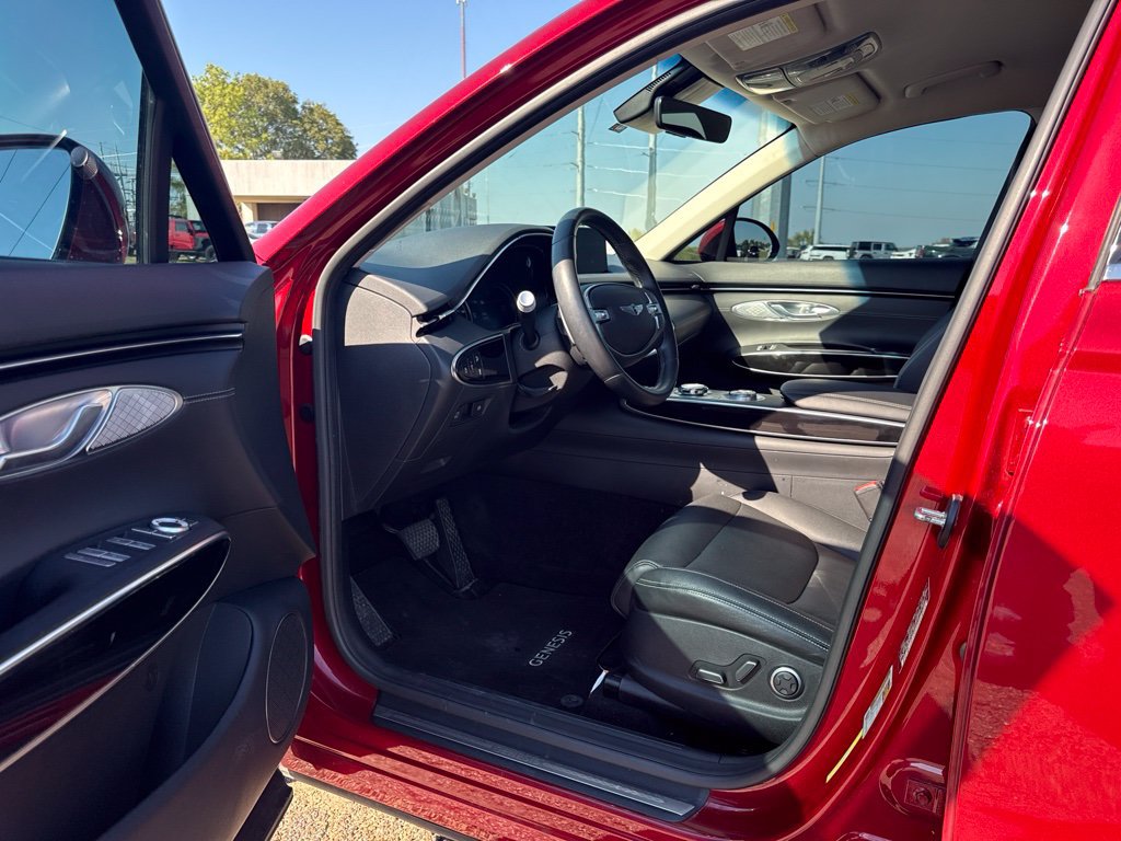 Used 2022 Genesis GV70 2.5T AWD/4WD image 7