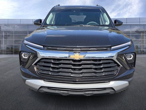 Used 2026 Chevrolet TrailBlazer LT w/ Driver Confidence Package FWD image 2