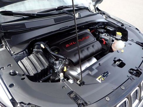 Used 2018 Jeep Compass Latitude w/ Popular Equipment Group image 23