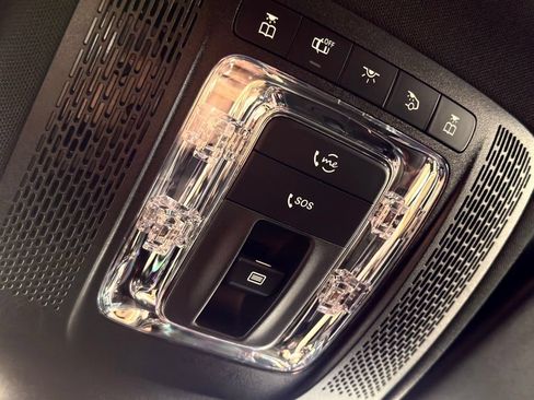Used 2023 Mercedes-Benz CLA 250 image 33