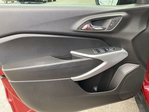 Used 2024 Chevrolet Trax RS w/ Driver Confidence Package image 13