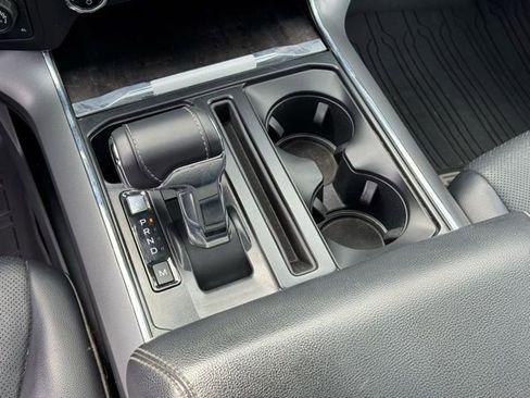 Used 2021 Ford F150 Lariat w/ Max Trailer Tow Package image 16