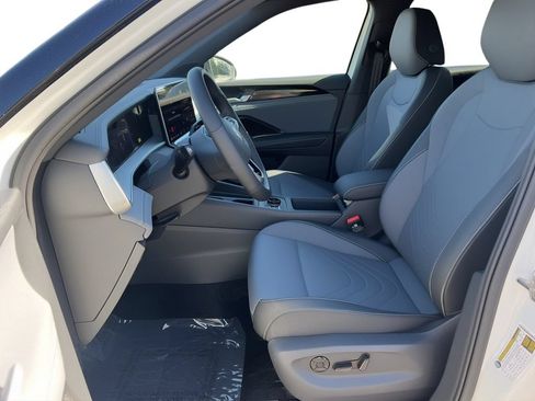 New 2026 Volkswagen Tiguan SE R-Line AWD/4WD image 6
