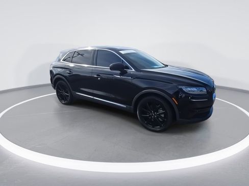 Used 2022 Lincoln Nautilus Reserve w/ Equipment Group 201A image 2