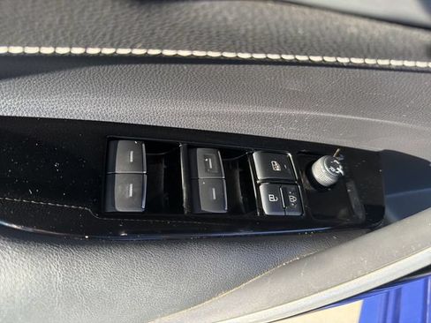 Used 2023 Toyota Corolla XSE FWD image 10