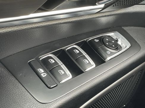 Used 2024 Kia Telluride EX X-Line AWD/4WD image 17