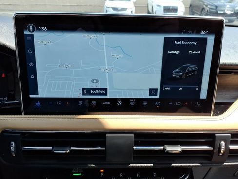 Certified 2023 Lincoln Corsair Reserve w/ Equipment Group 201A AWD/4WD image 17