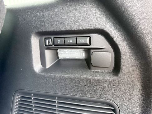 New 2026 Ford Explorer Platinum w/ LUX Leather Package image 17