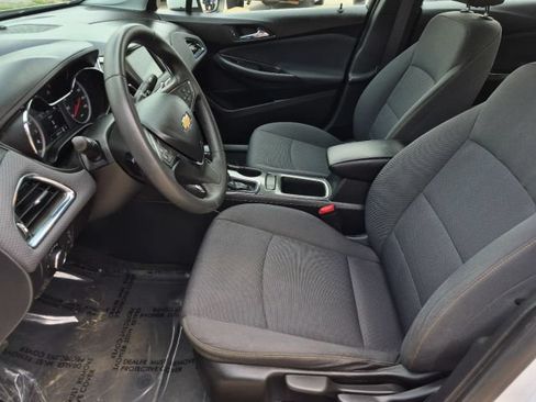 Used 2019 Chevrolet Cruze Sedan FWD image 8