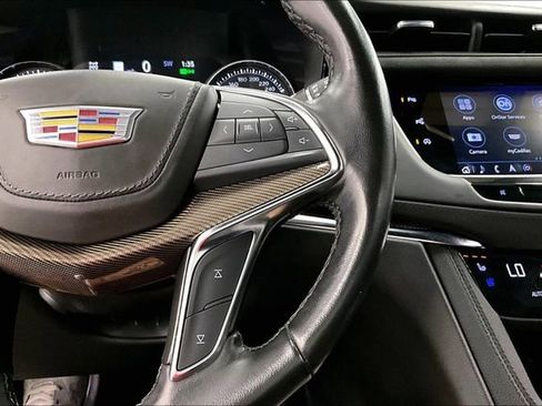 Used 2022 Cadillac XT5 Premium Luxury w/ Platinum Package AWD/4WD image 28